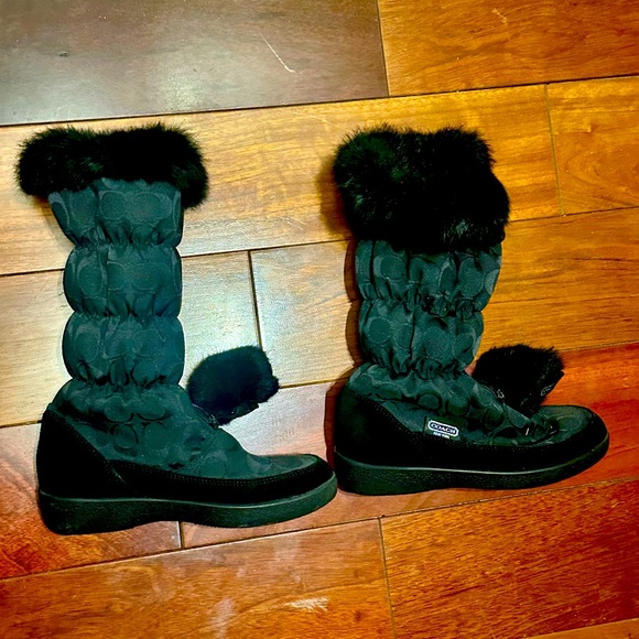Coach Winter Boots! - Picture 9 of 9